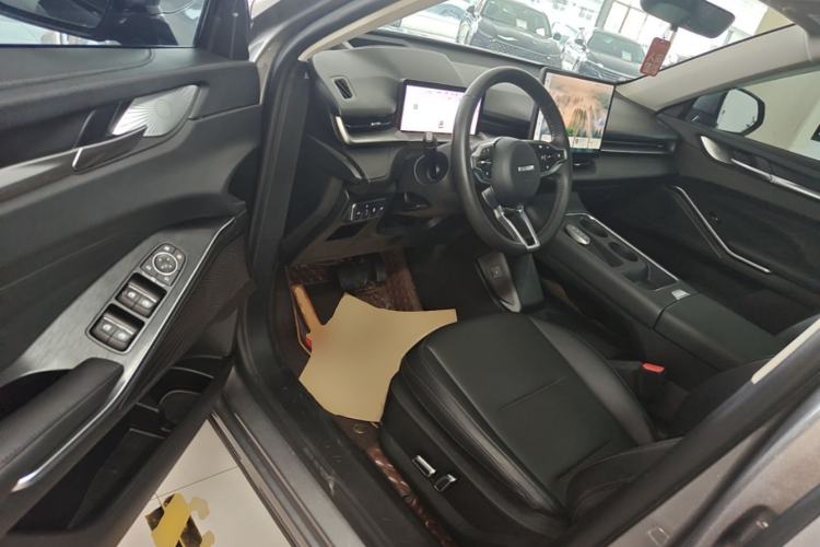 Used Haval H6 2024 1.5T Two-Wheel Drive Max Driver Seat