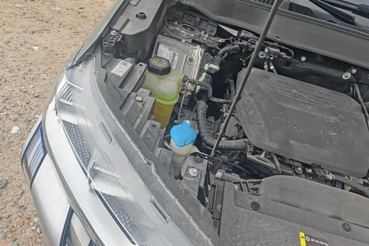 Used Haval H6 2024 1.5T Two-Wheel Drive Ultra Engine Bay Right