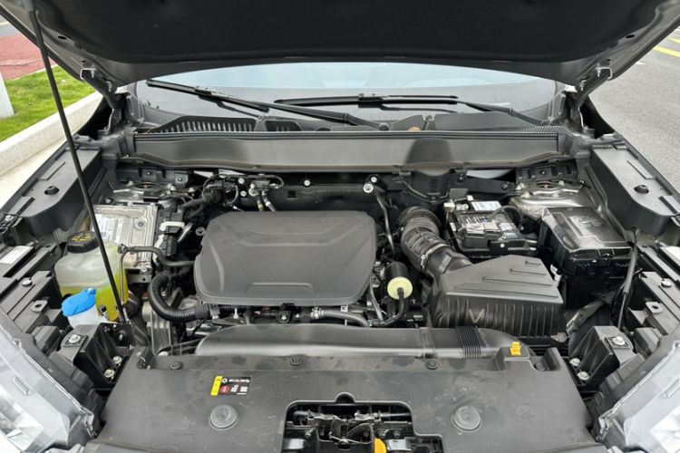 Used Haval H6 2024 1.5T Two-Wheel-Drive Classic Edition Engine Bay