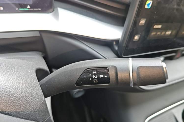 Used Haval H6 2024 1.5T Two-Wheel Drive Pro Gear Lever