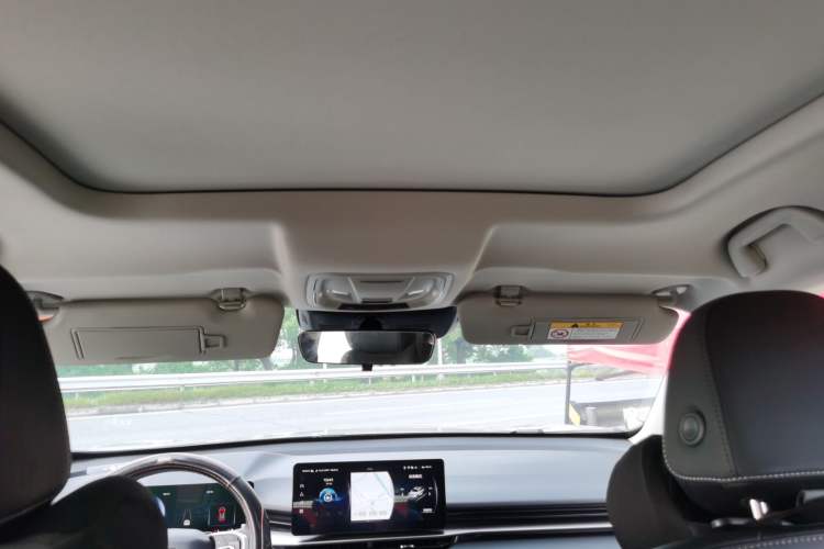 Used Haval H6 2024 1.5T Two-Wheel-Drive Classic Edition Headliner