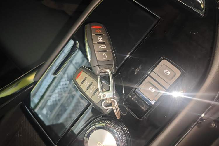 Used Haval H6 2024 1.5T Two-Wheel-Drive Classic Edition Interior 1