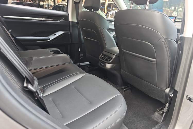 Used Haval H6 2024 1.5T Two-Wheel Drive Pro Interior 10