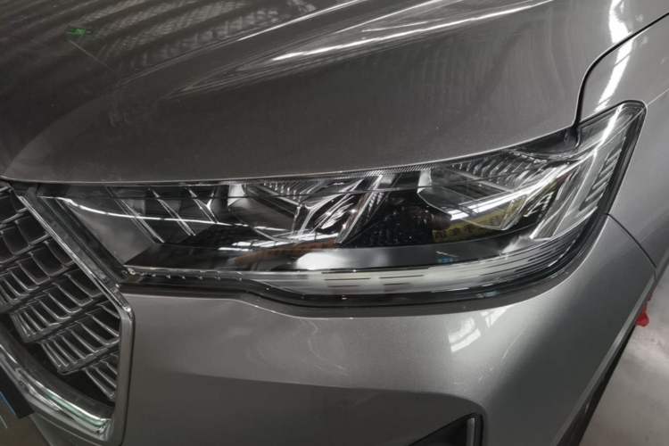 Used Haval H6 2024 1.5T Two-Wheel-Drive Classic Edition Left Front Headlight