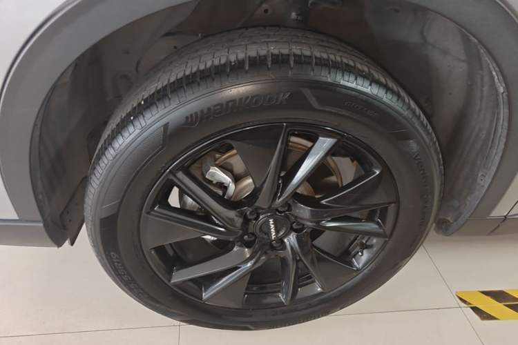 Used Haval H6 2024 1.5T Two-Wheel Drive Max Left Front Wheel Hub