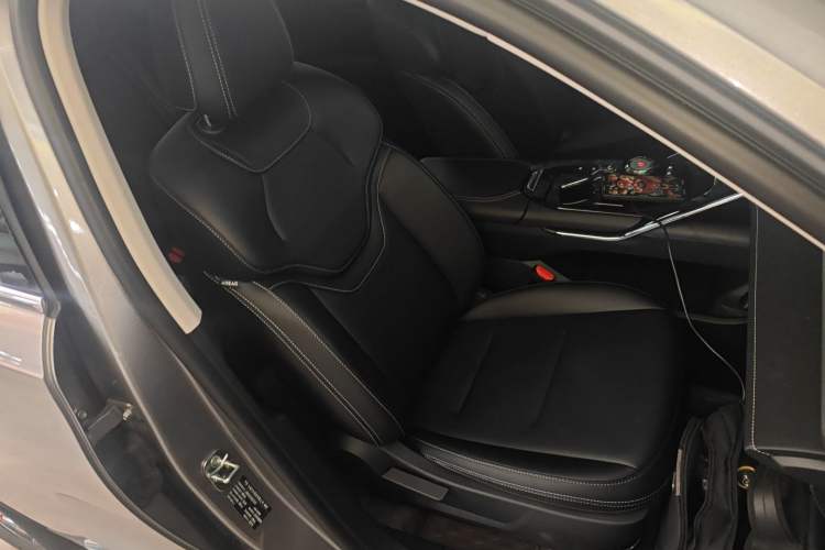 Used Haval H6 2024 1.5T Two-Wheel-Drive Classic Edition Right Front Seat