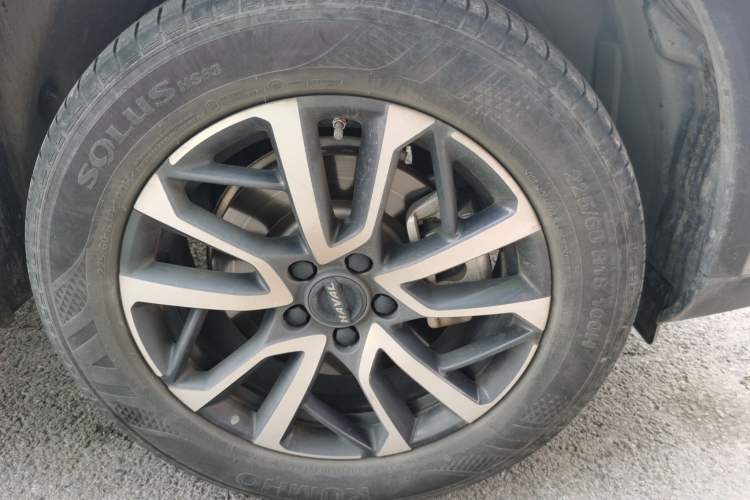 Used Haval H6 2024 1.5T Two-Wheel-Drive Classic Edition Right Front Wheel Hub