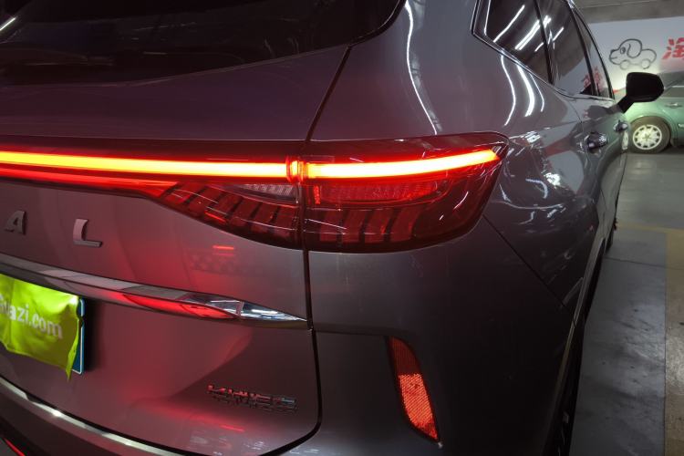 Used Haval H6 2024 1.5T Two-Wheel-Drive Classic Edition Right Rear Taillight