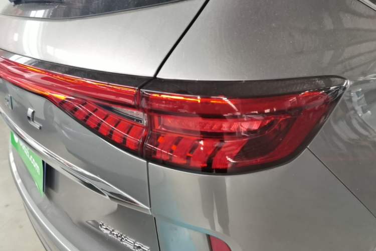Used Haval H6 2024 1.5T Two-Wheel-Drive Classic Edition Right Rear Taillight