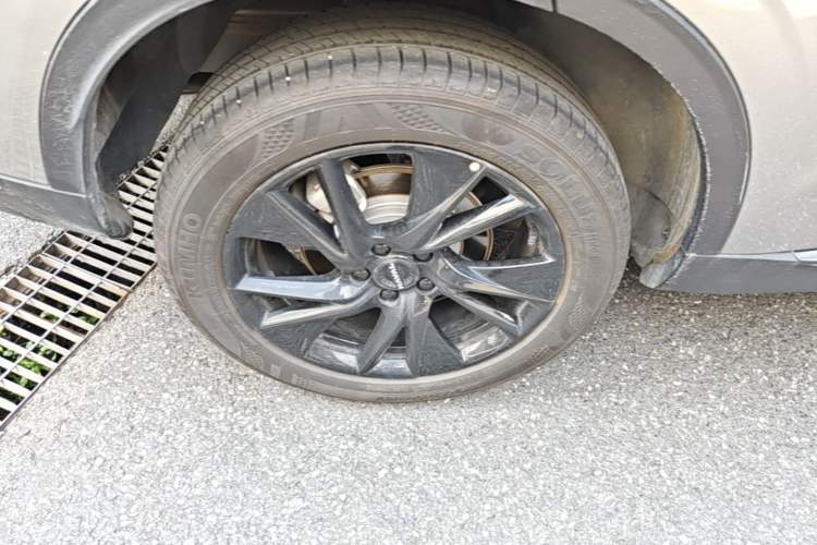 Used Haval H6 2024 1.5T Two-Wheel Drive Pro Right Rear Wheel Hub