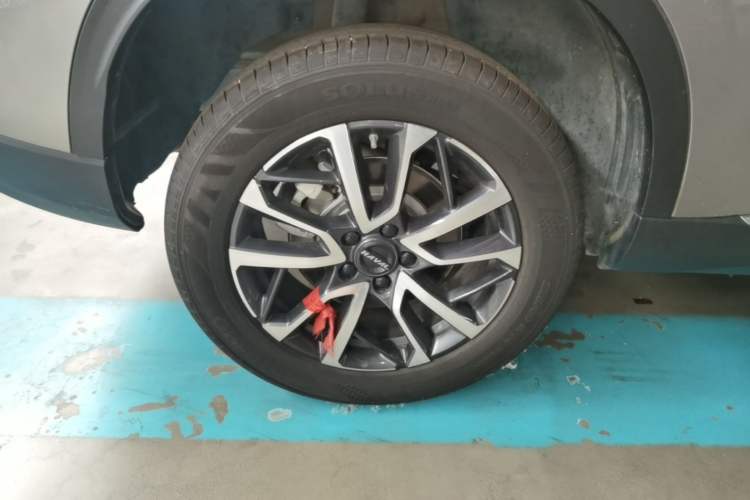 Used Haval H6 2024 1.5T Two-Wheel-Drive Classic Edition Right Rear Wheel Hub