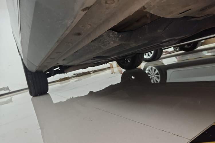 Used Haval H6 2024 1.5T Two-Wheel Drive Max Right Side Sill