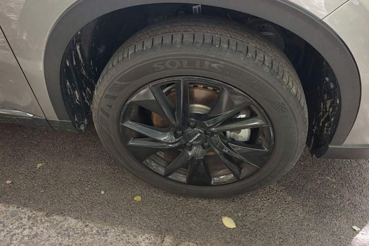 Used Haval H6 2024 1.5T Two-Wheel Drive Ultra Right Front Wheel Hub