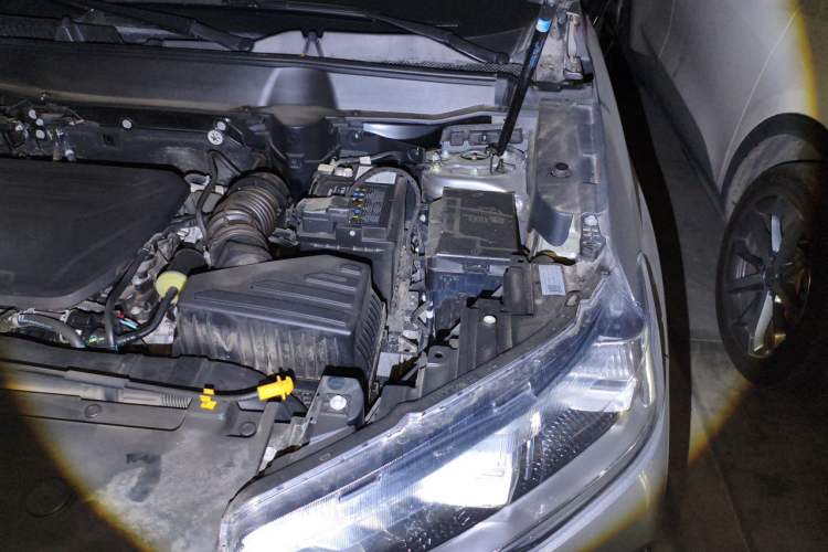 Used Haval H6 2024 1.5T Two-Wheel Drive Pro Engine Bay Left