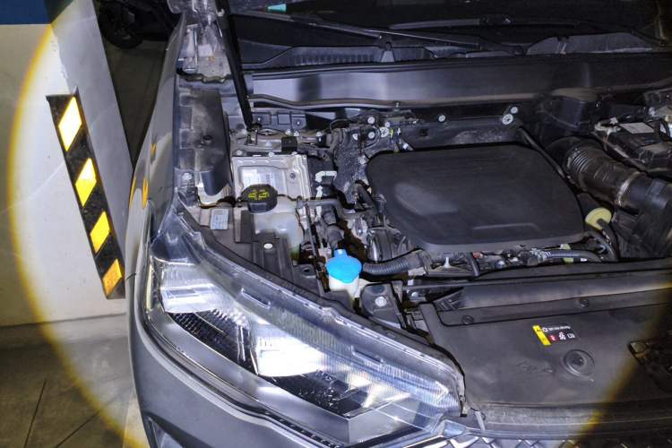 Used Haval H6 2024 1.5T Two-Wheel Drive Pro Engine Bay Right