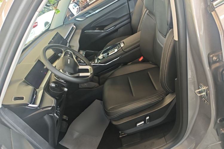 Used Haval H6 2024 1.5T Two-Wheel-Drive Classic Edition Left Front Seat