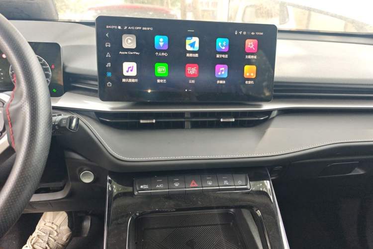 Used Haval H6 2024 1.5T Two-Wheel-Drive Classic Edition Audio And AC Panel