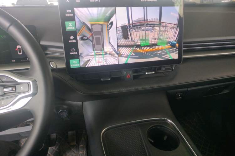 Used Haval H6 2024 1.5T Two-Wheel Drive Ultra Audio And AC Panel