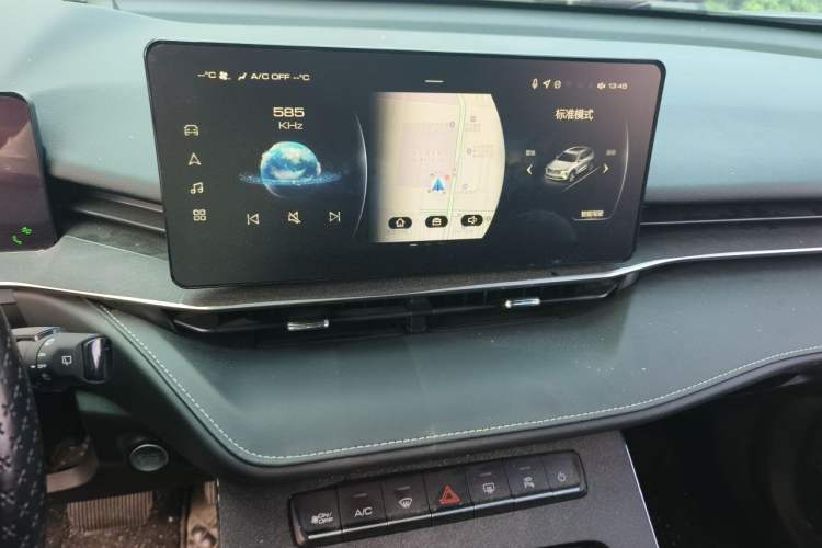 Used Haval H6 2024 1.5T Two-Wheel-Drive Classic Edition Audio And AC Panel