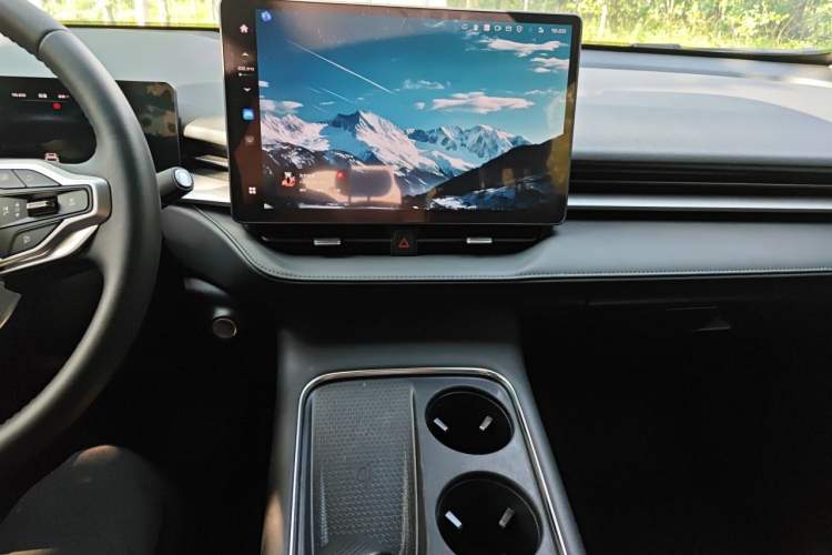 Used Haval H6 2024 1.5T Two-Wheel Drive Max Audio And AC Panel