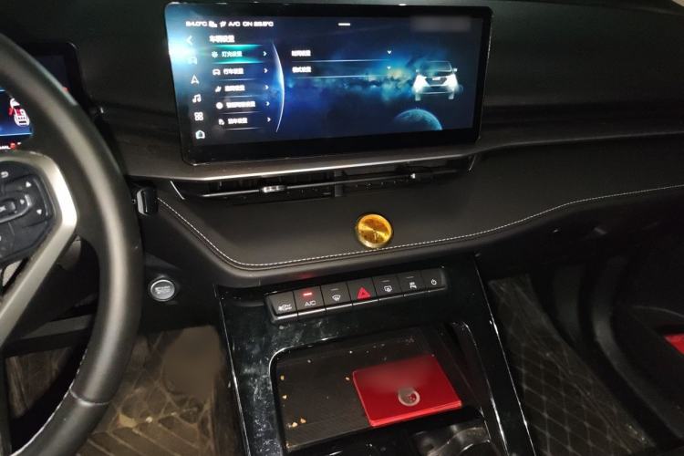 Used Haval H6 2024 1.5T Two-Wheel-Drive Classic Edition Audio And AC Panel