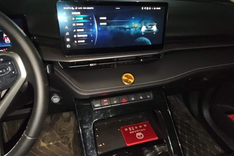 Used Haval H6 2024 1.5T Two-Wheel-Drive Classic Edition Audio And AC Panel