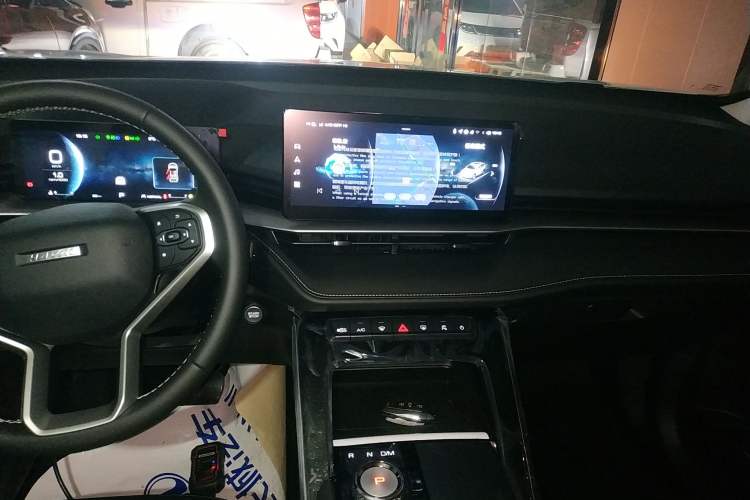 Used Haval H6 2024 1.5T Two-Wheel-Drive Classic Edition Audio And AC Panel