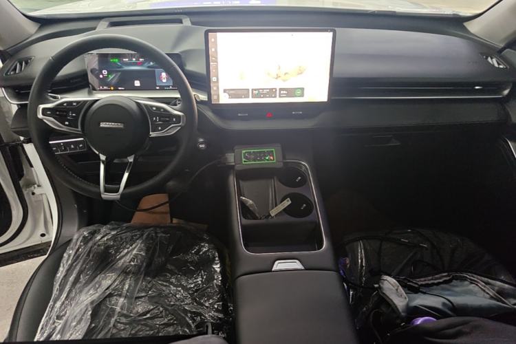 Used Haval H6 2024 1.5T Two-Wheel Drive Max Center Console