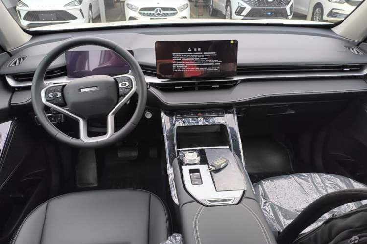 Used Haval H6 2024 1.5T Two-Wheel-Drive Classic Edition Center Console