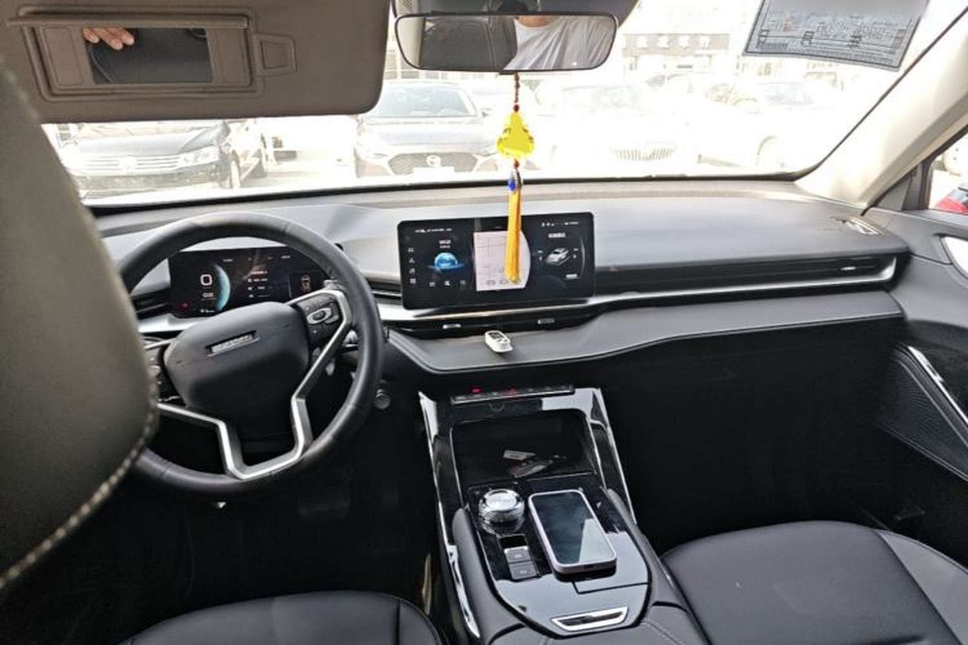Used Haval H6 2024 1.5T Two-Wheel-Drive Classic Edition Center Console