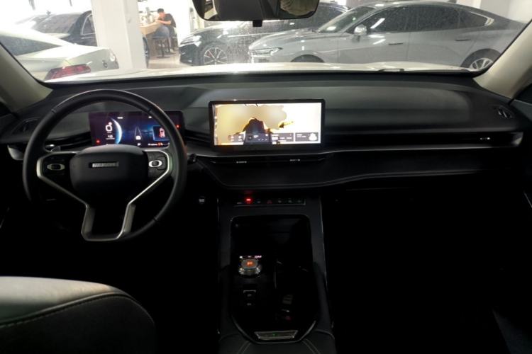 Used Haval H6 2024 1.5T Two-Wheel-Drive Classic Edition Center Console