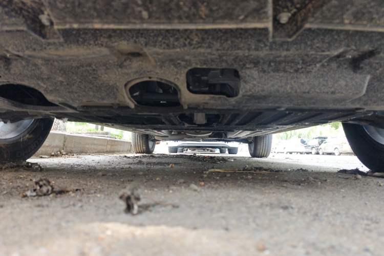 Used Haval H6 2024 1.5T Two-Wheel-Drive Classic Edition Chassis Front