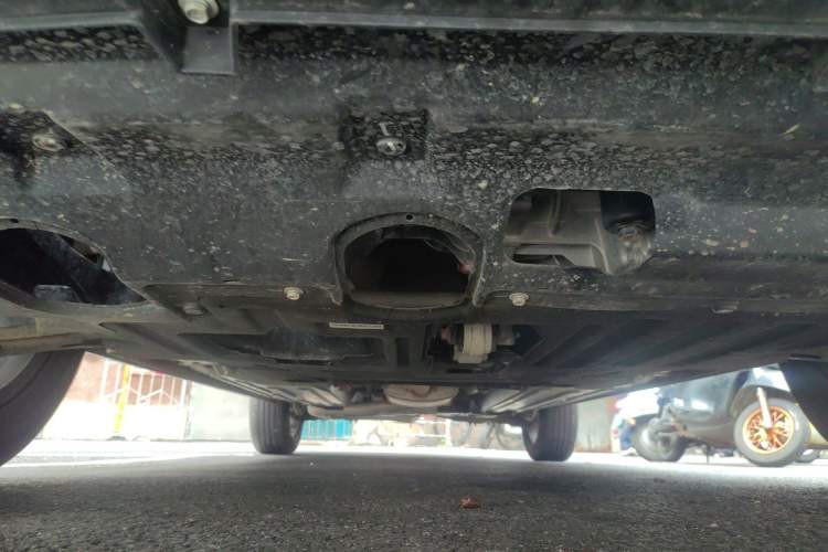 Used Haval H6 2024 1.5T Two-Wheel-Drive Classic Edition Chassis Front