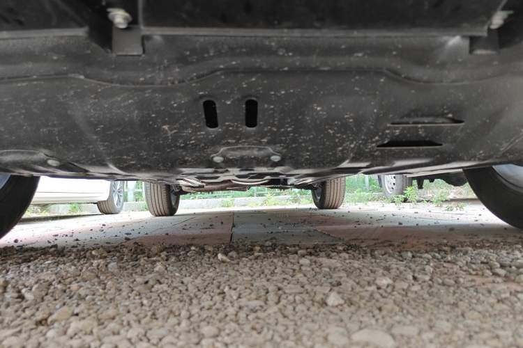 Used Haval H6 2024 1.5T Two-Wheel-Drive Classic Edition Chassis Front