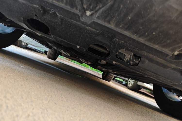 Used Haval H6 2024 1.5T Two-Wheel-Drive Classic Edition Chassis Front