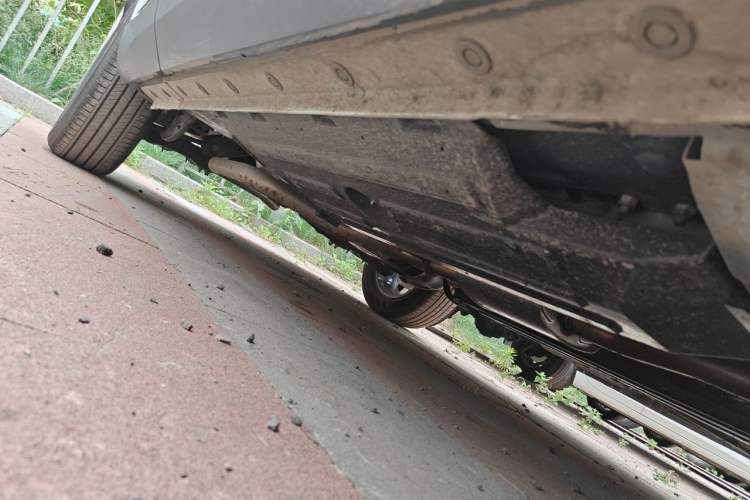 Used Haval H6 2024 1.5T Two-Wheel-Drive Classic Edition Chassis Front Right