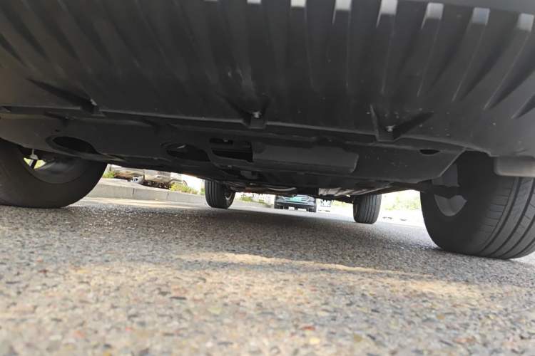 Used Haval H6 2024 1.5T Two-Wheel-Drive Classic Edition Chassis Front
