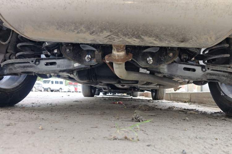 Used Haval H6 2024 1.5T Two-Wheel-Drive Classic Edition Chassis Rear