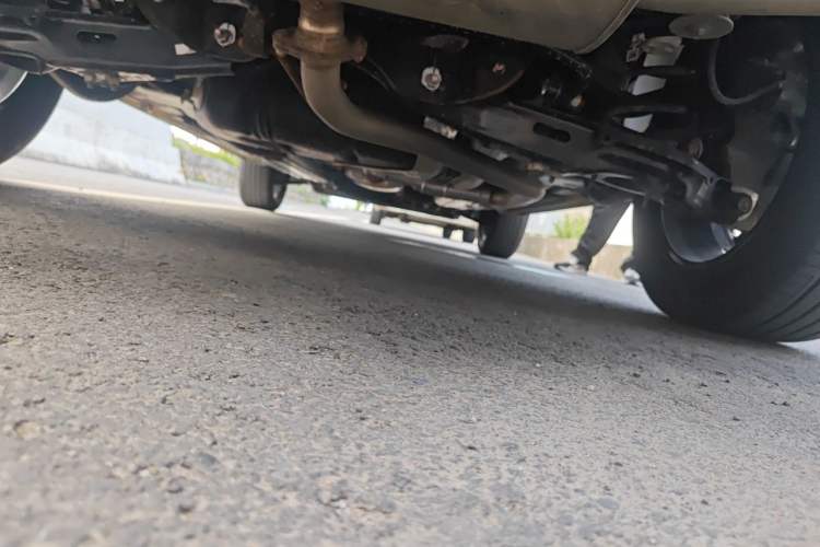 Used Haval H6 2024 1.5T Two-Wheel-Drive Classic Edition Chassis Rear