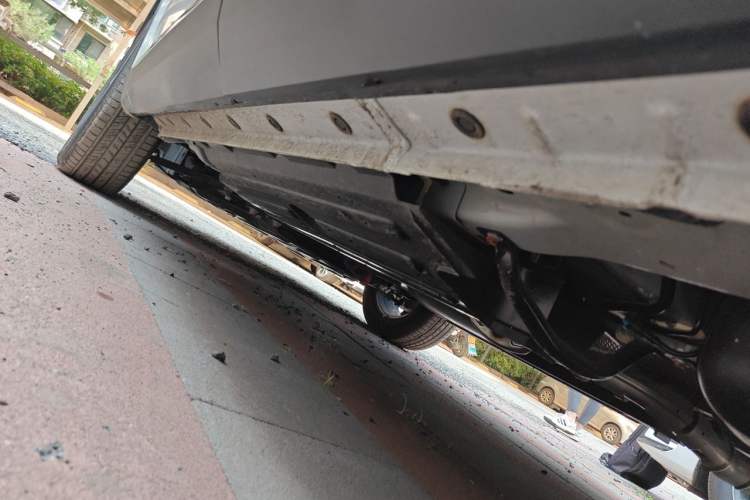 Used Haval H6 2024 1.5T Two-Wheel-Drive Classic Edition Chassis Rear Left