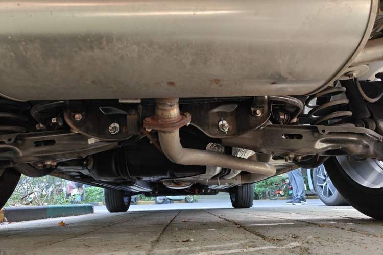 Used Haval H6 2024 1.5T Two-Wheel Drive Max Chassis Rear