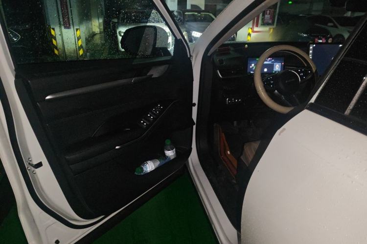 Used Haval H6 2024 1.5T Two-Wheel Drive Max Driver Seat