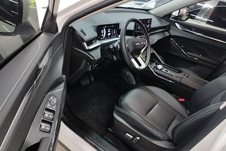 Used Haval H6 2024 1.5T Two-Wheel-Drive Classic Edition Driver Seat