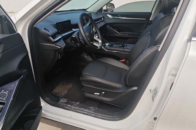 Used Haval H6 2024 1.5T Two-Wheel-Drive Classic Edition Driver Seat