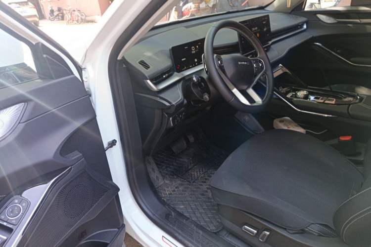Used Haval H6 2024 1.5T Two-Wheel-Drive Classic Edition Driver Seat