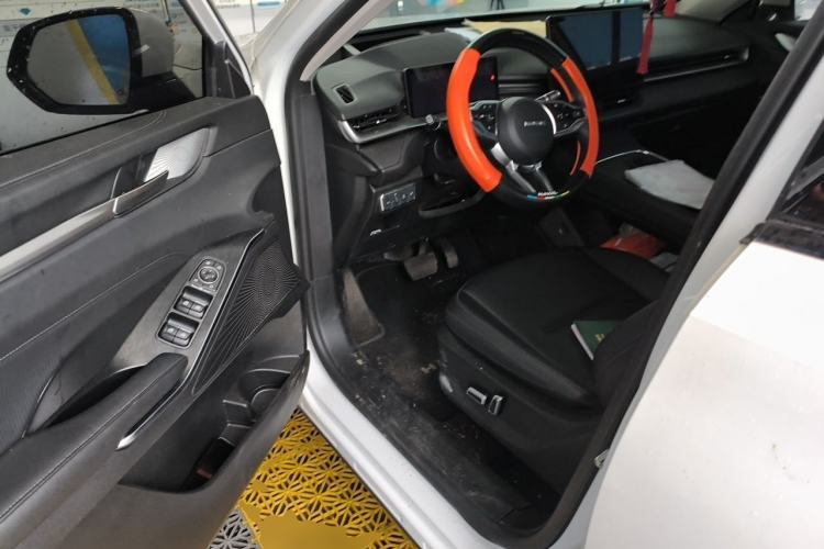 Used Haval H6 2024 1.5T Two-Wheel Drive Max Driver Seat