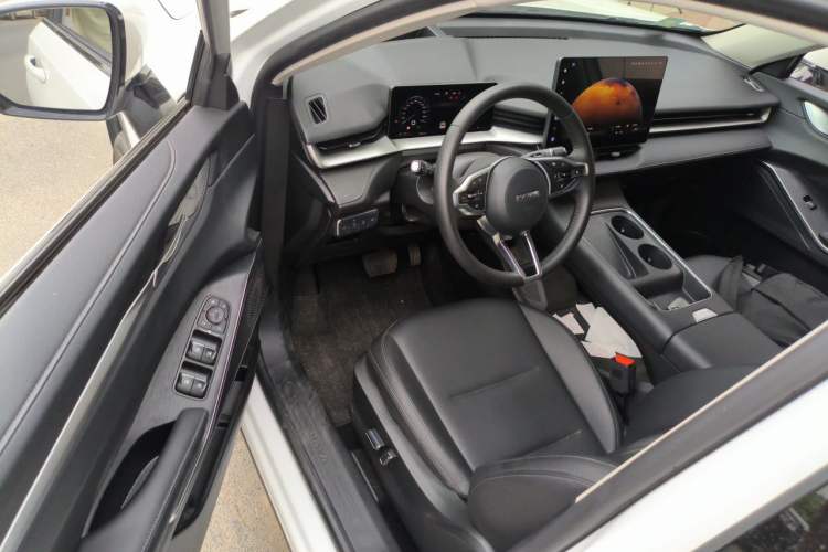 Used Haval H6 2024 1.5T Two-Wheel Drive Max Driver Seat