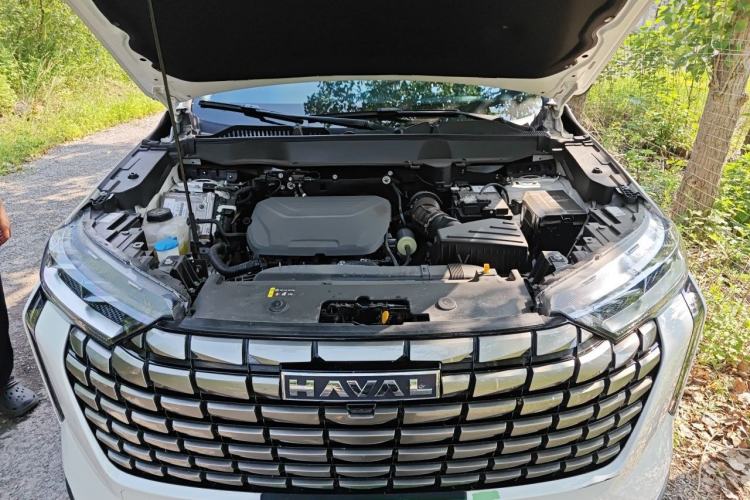 Used Haval H6 2024 1.5T Two-Wheel Drive Max Engine Bay