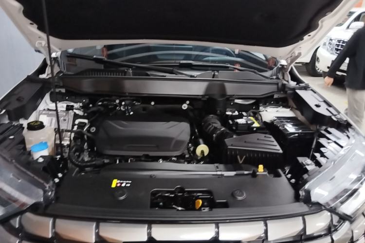 Used Haval H6 2024 1.5T Two-Wheel Drive Max Engine Bay