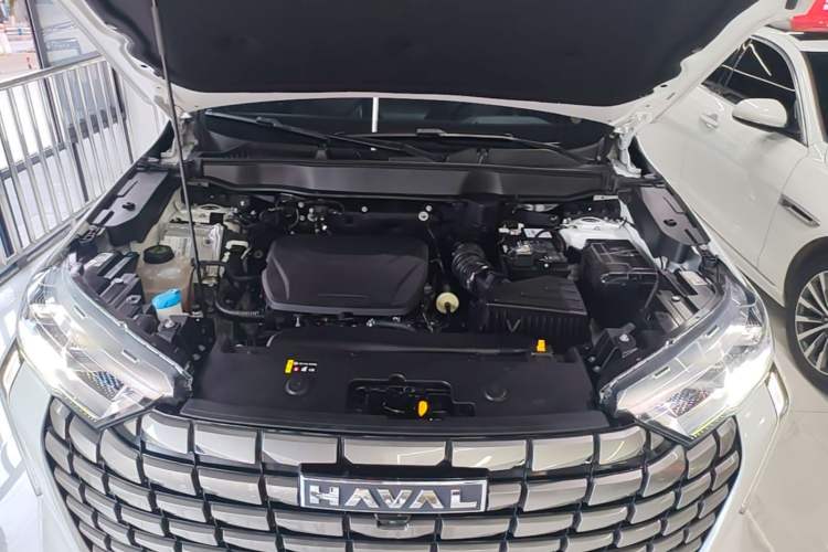 Used Haval H6 2024 1.5T Two-Wheel Drive Max Engine Bay